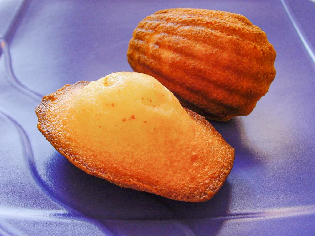 Madeleines de Commercy, the shell-shaped cake of the passage everybody cites