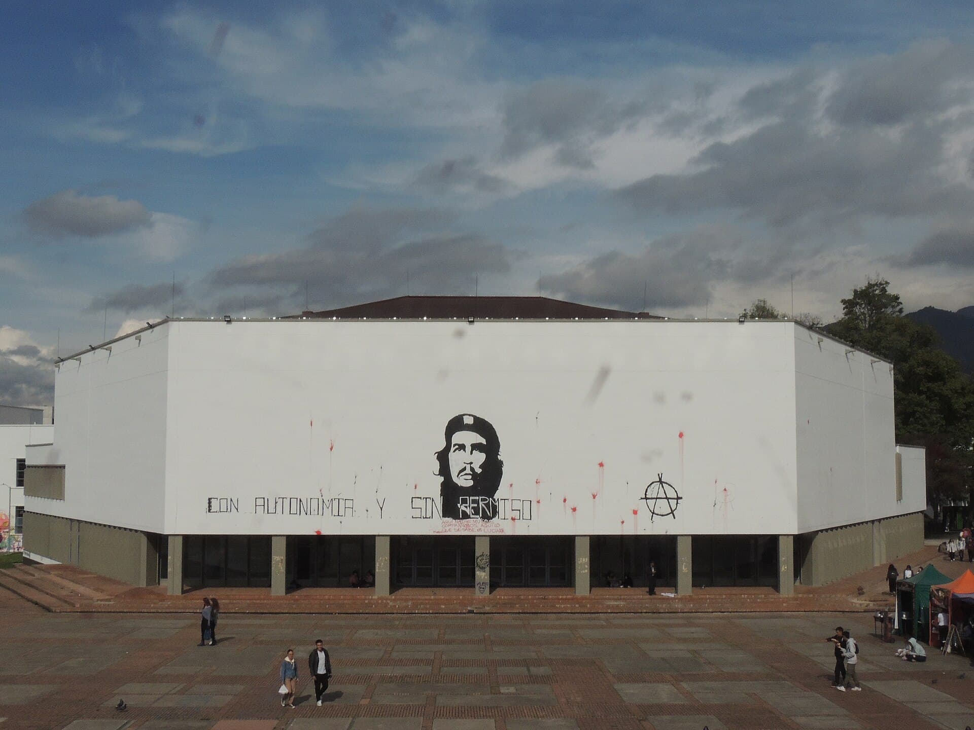 The Leon de Greiff auditorium on the Plaza Che at the National University of Colombia