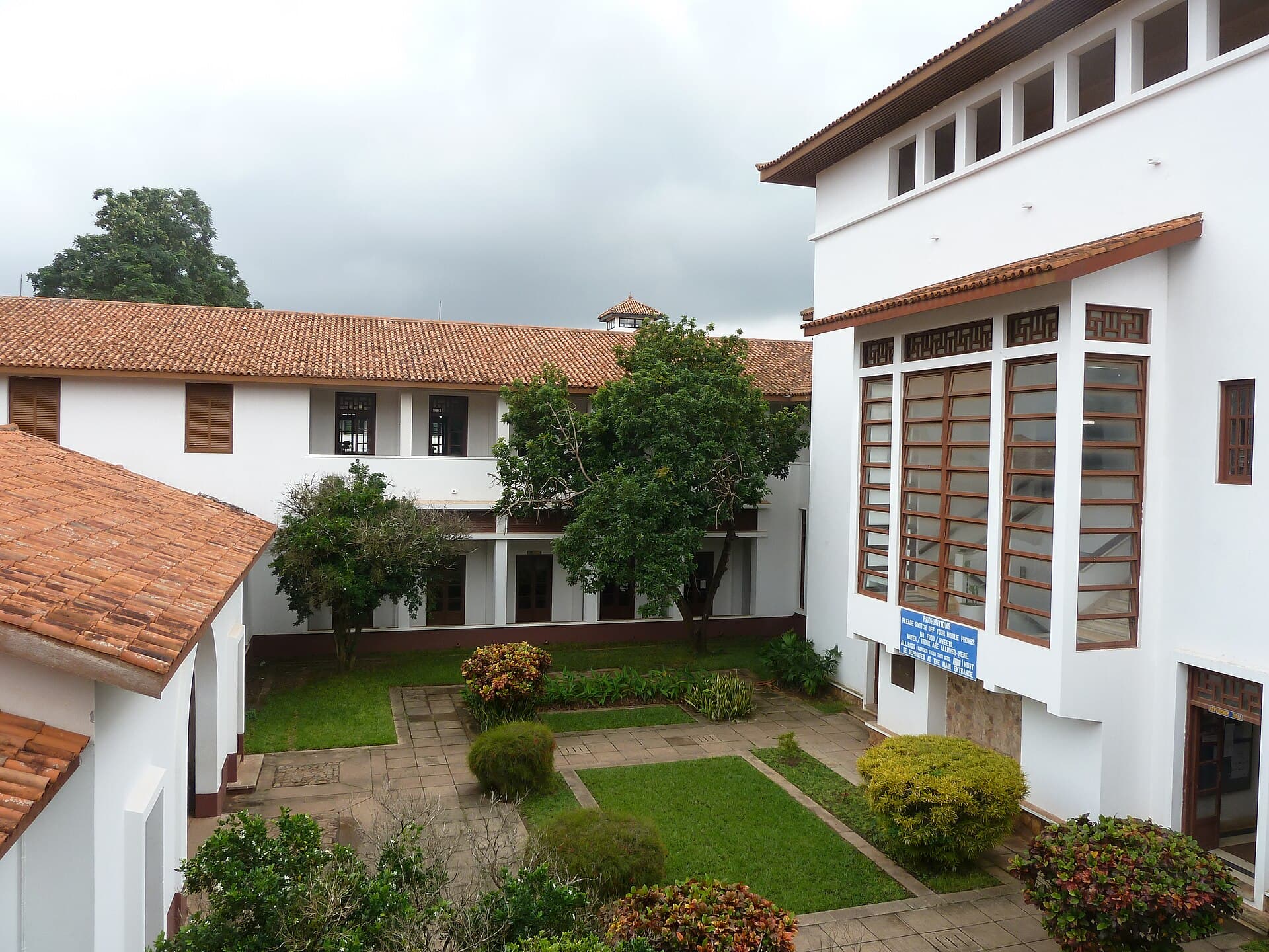 The courtyard of the Balme Library at the University of Ghana, Legon